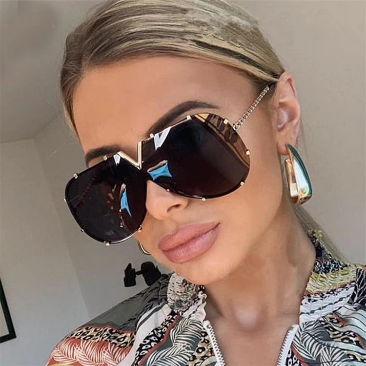 

Unique Designer Sun Glasses Men Luxury Metal Fashionable Shades Women Mirror Oversized Sunglasses 2021, Custom colors