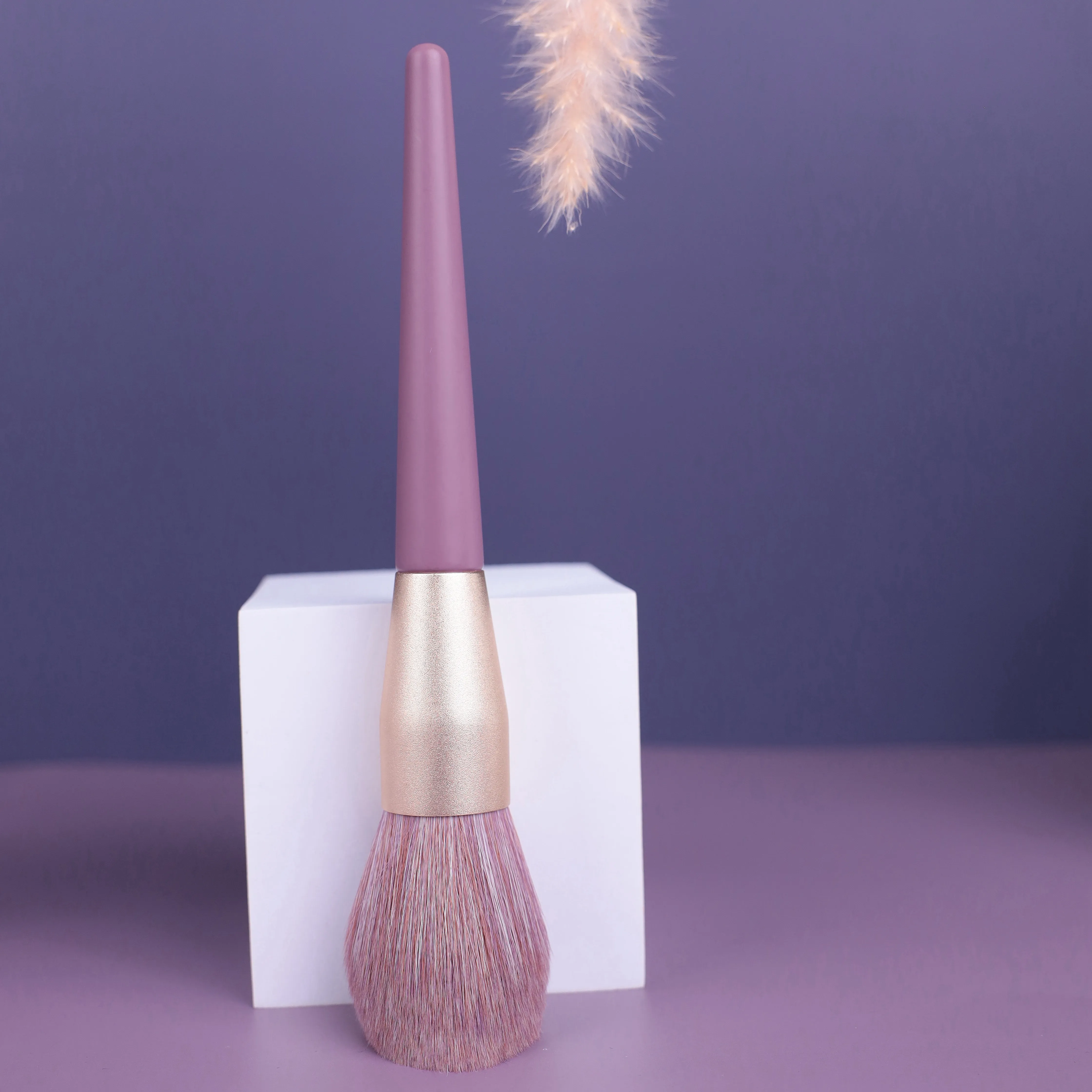 

China Vendor Cosmetic Kit High Quality Custom Logo Vegan Purple High Makeup Brushes, Customized color