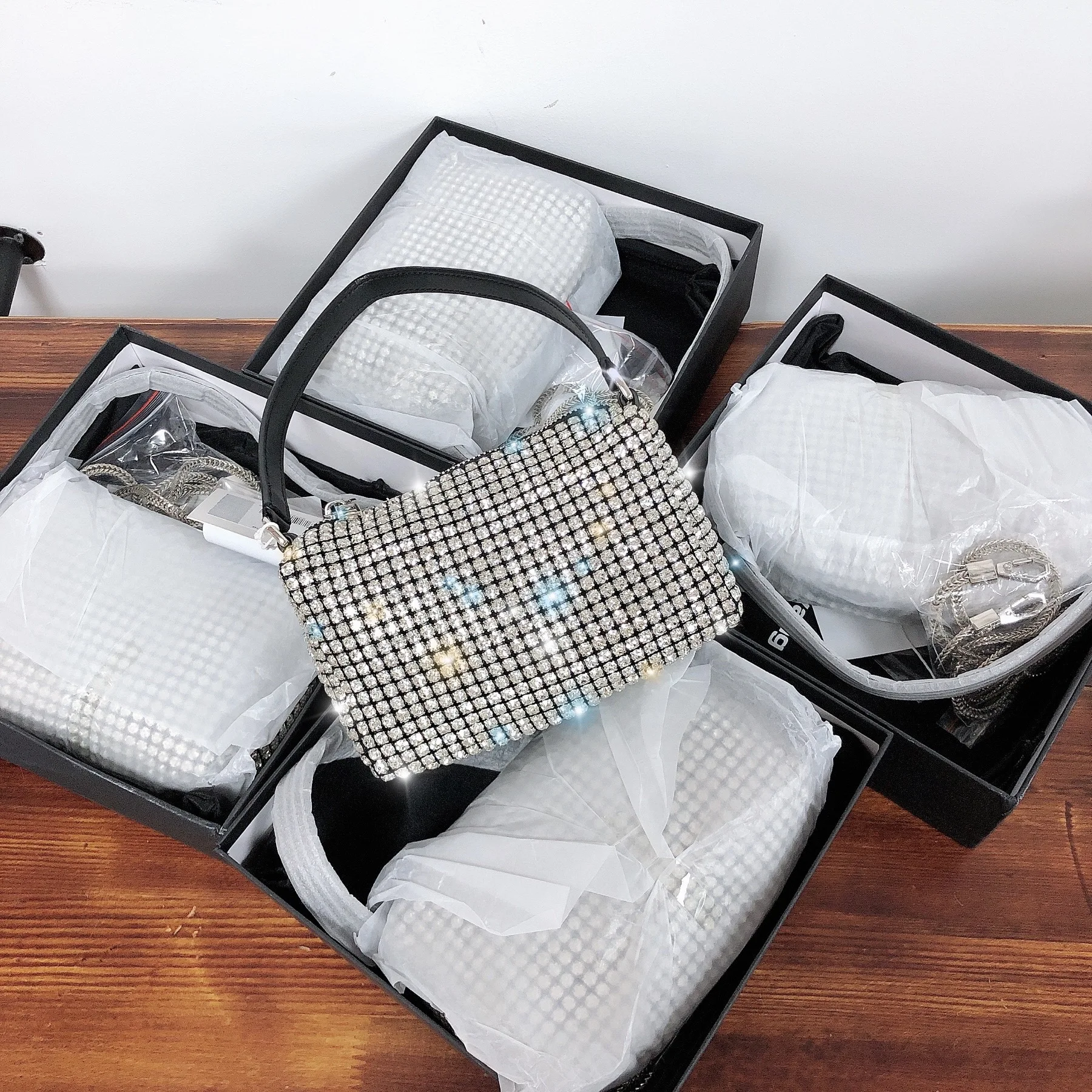 

Bling Bling Rhinestone Diamond 2021 Fashion Stylish Handbag Manufacturer