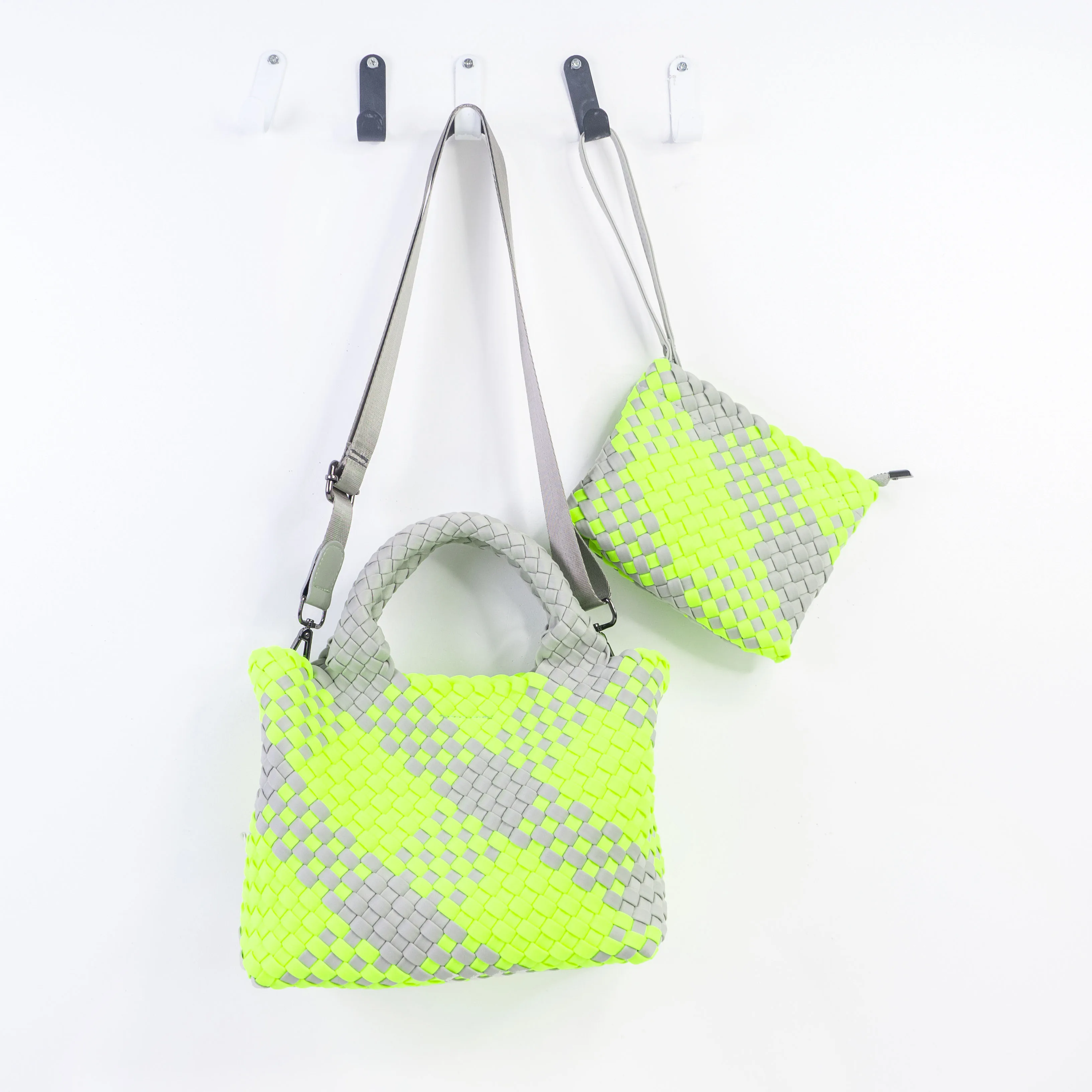 

HONOUR ME Woven Neoprene Bag hand-knitted Beach Tote Bags Hand Make bag