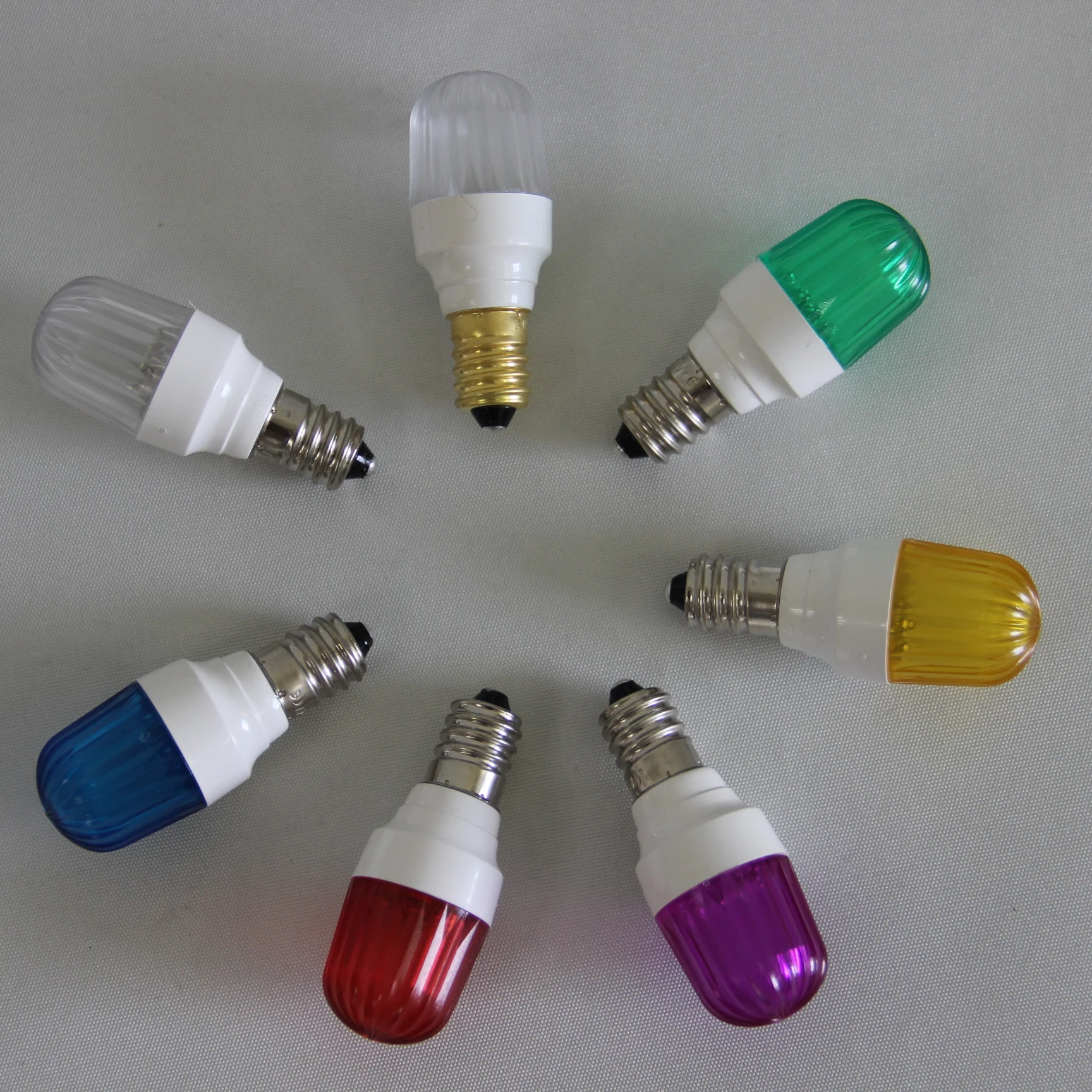 Professional quality glued inside 230V E14 led bulb