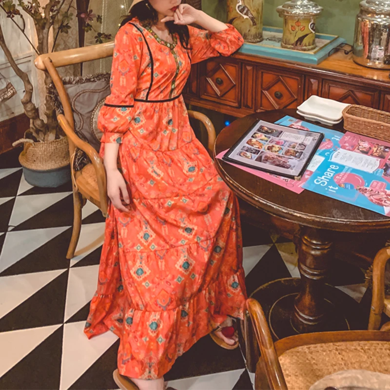

Spring 2020 New Bohemian Dress Lady Holiday Style Embroidered Indie Folk Vintage Floral printed Three Quarter Long Maxi Dress