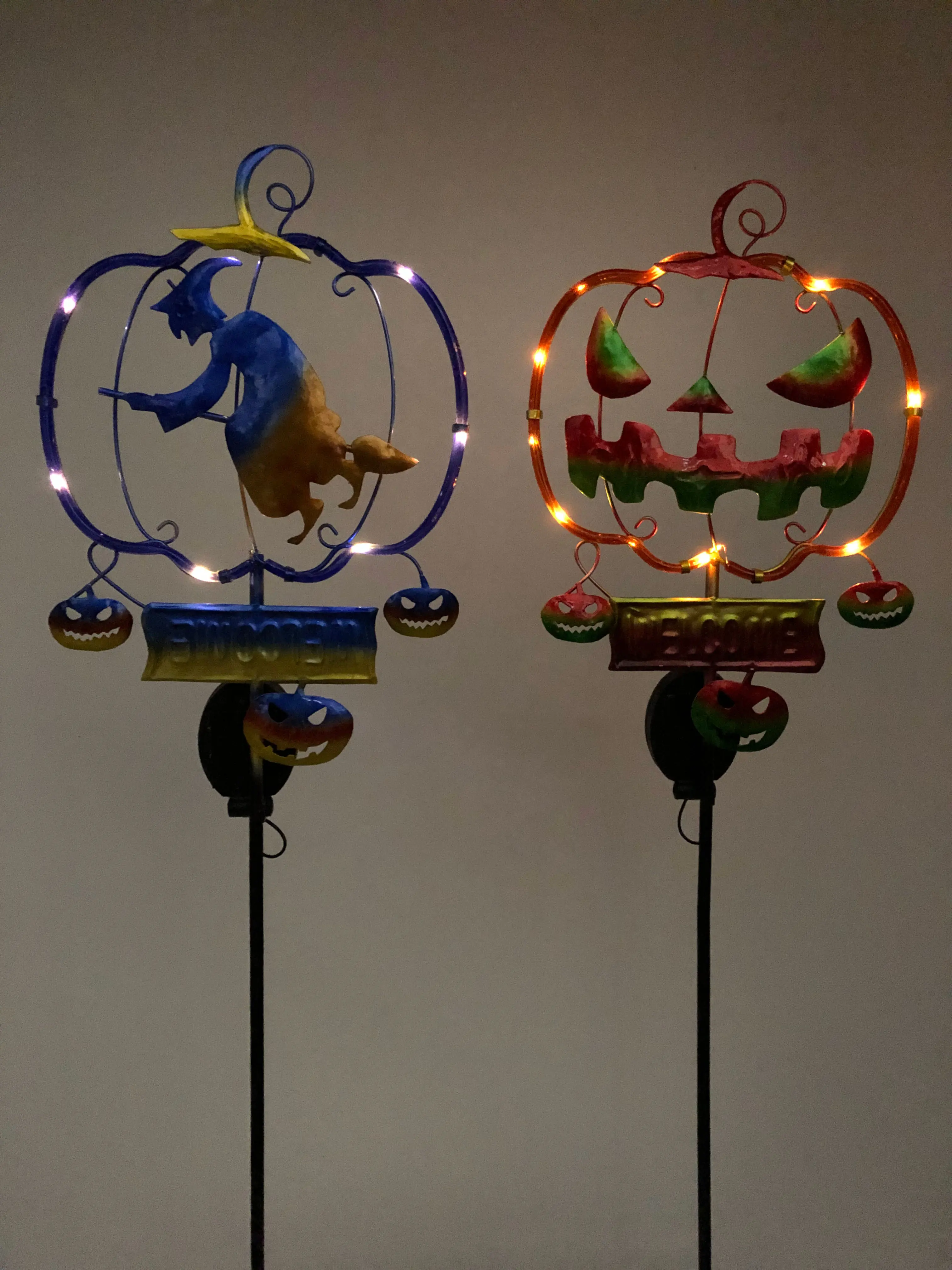 Halloween Metal Pumpkin Decorative Garden Led Solar Stake Light - Buy