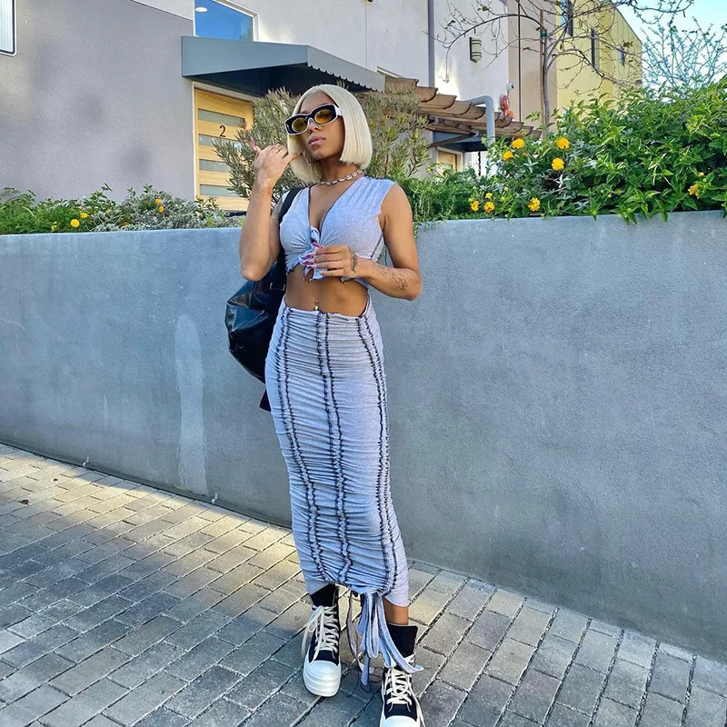 

Women Summer Clothes 2021 V-neck Top Pleated Skirt Sets Holiday Clubwear Drawstring Women Two Pieces Set