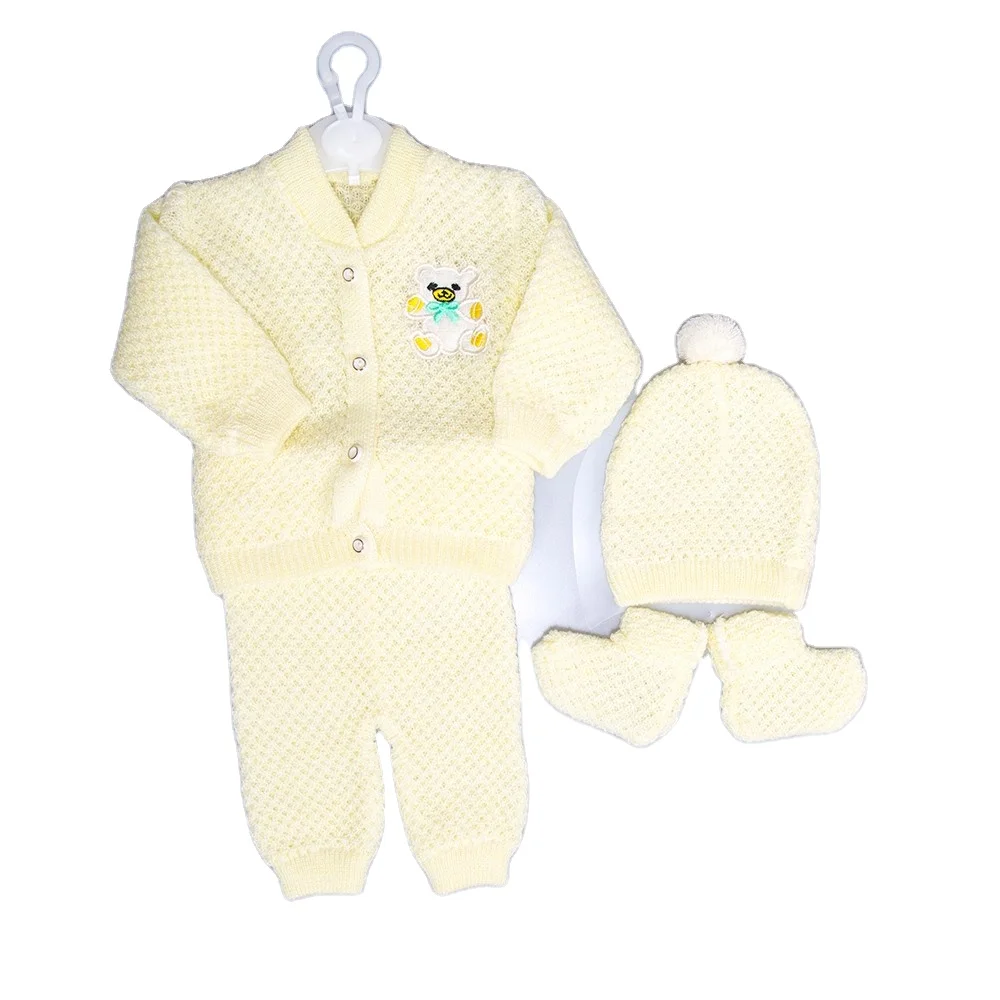 

Factory Supply New Born Baby lovely Sweater set
