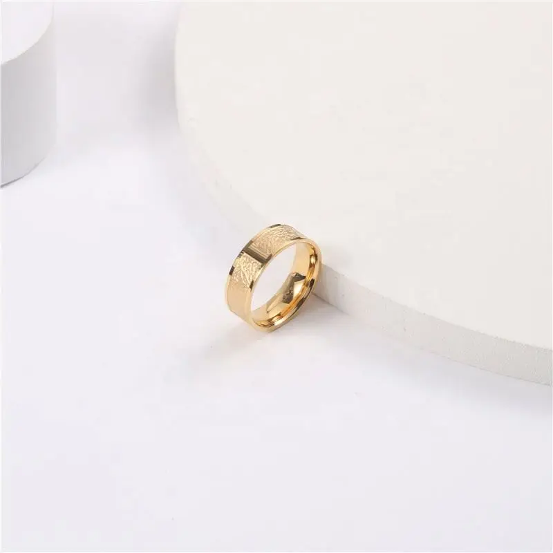 

High End 18K Plain Gold Culture Texture Rings for Women Stainless Steel Jewelry
