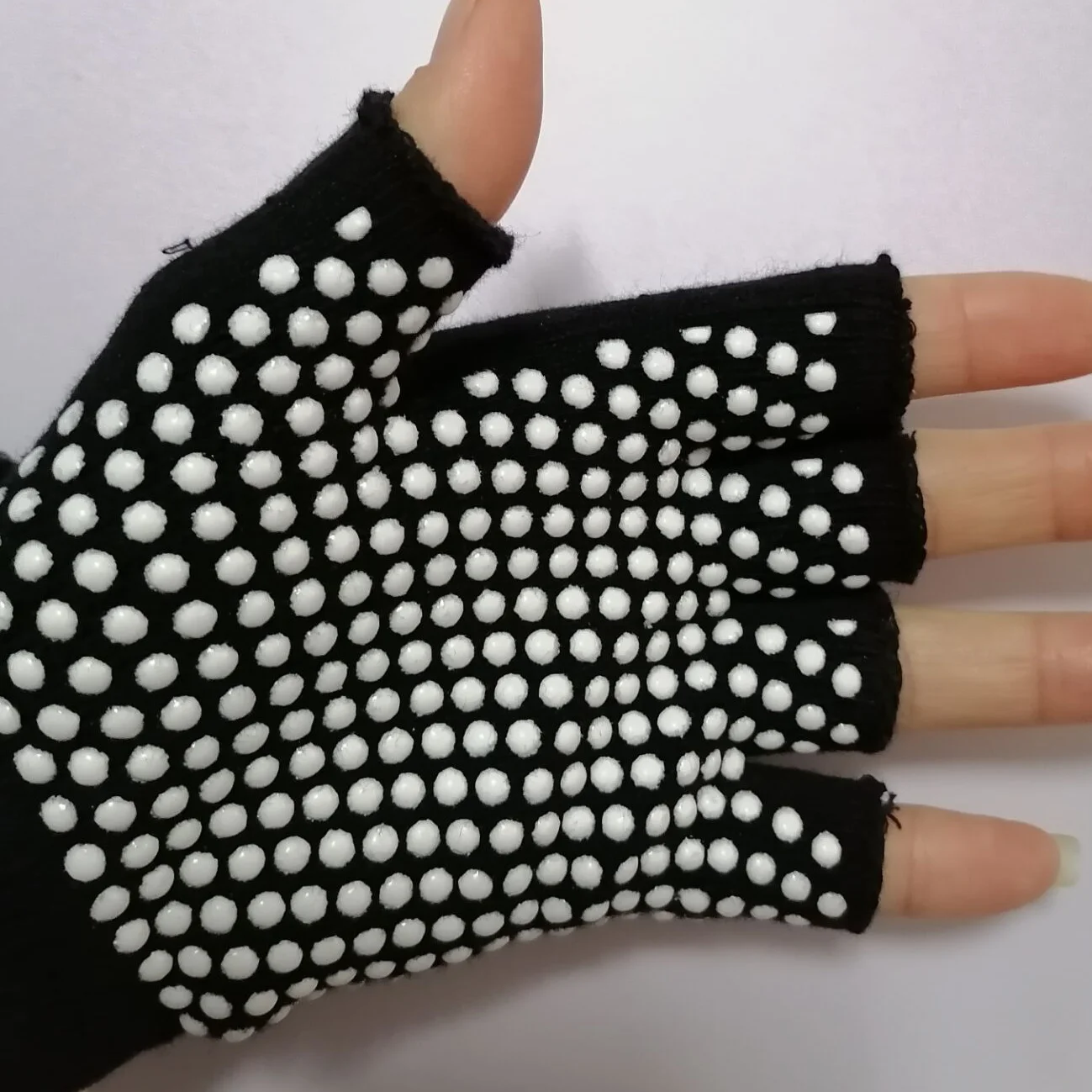 

Factory Wholesale Half Finger Yoga Sport Gym Cotton Hand Fashion Gloves