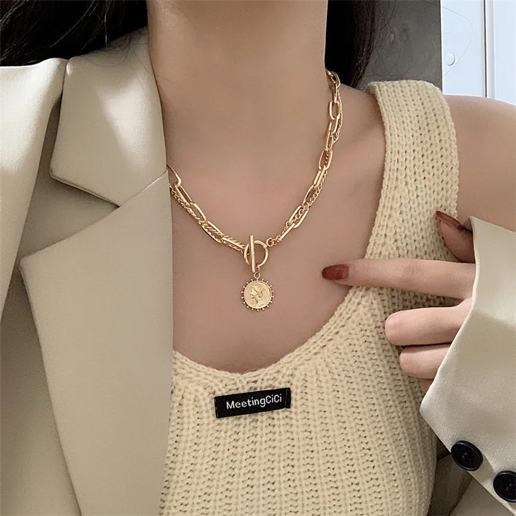 

Ins Style 18K Gold Plated Women Accessories Jewelry Beauty Head Pendant Link Chain Necklace, Gold or silver
