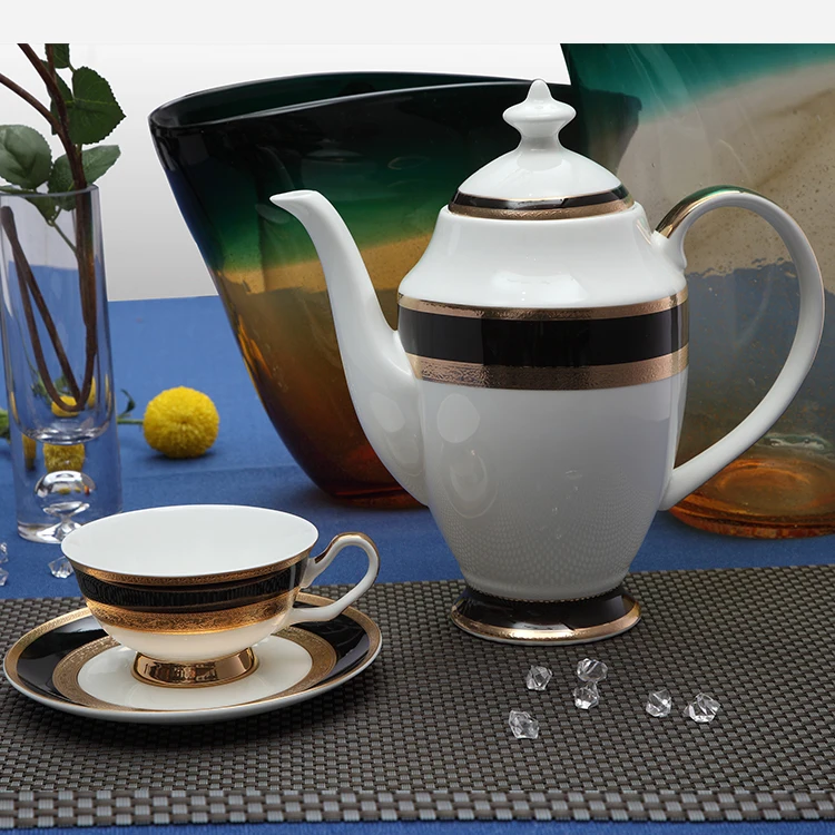 golden embossed pattern dinnerware set