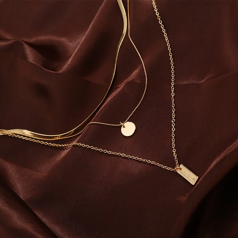 

New 2020 geometric round lettering rectangle pendant necklace fashion gold multilayer necklace (KNK5154), Silver, gold