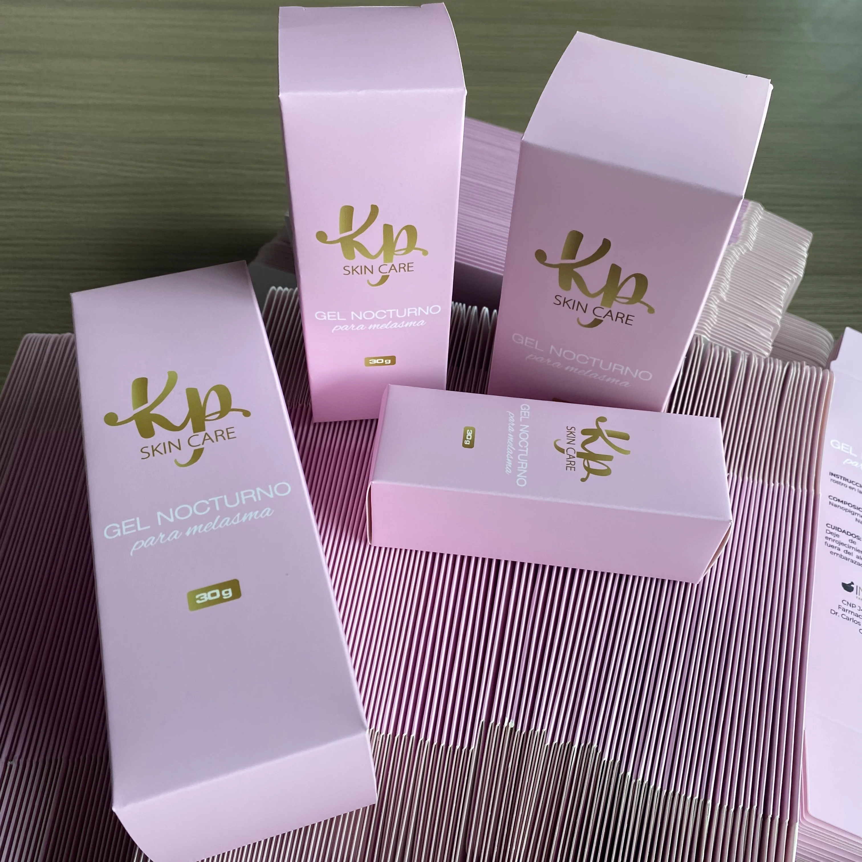 Custom Makeup Product Packaging Box Luxury Cosmetic Box for Skincare Lipstick Product