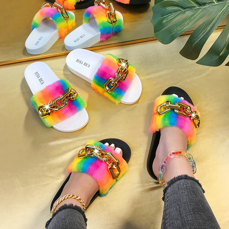 

Latest women short heel slippers rain bow furry slides winter fur slipper with chain decoration, Black and white