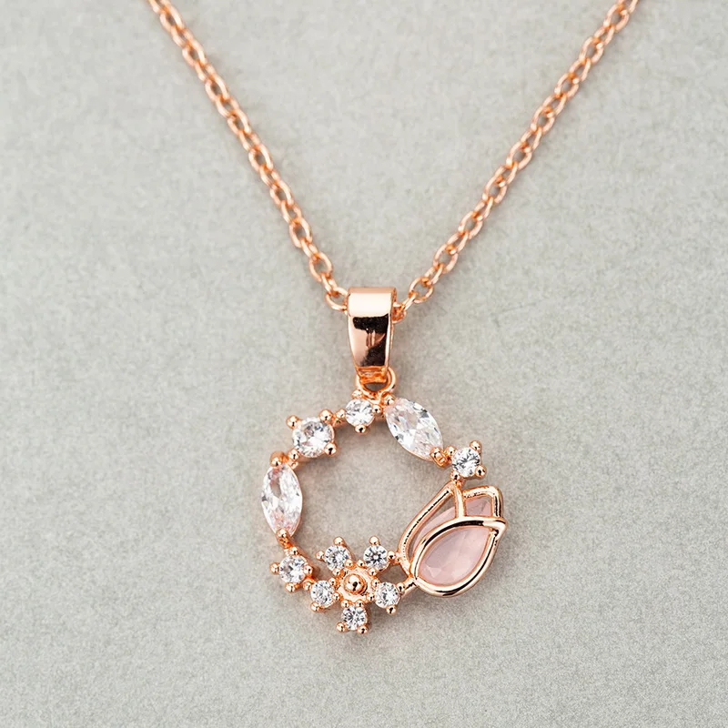 

Fashion Dainty Flower Rose Necklace Girl Necklaces 18K Women Fashion Accessories Jewelry