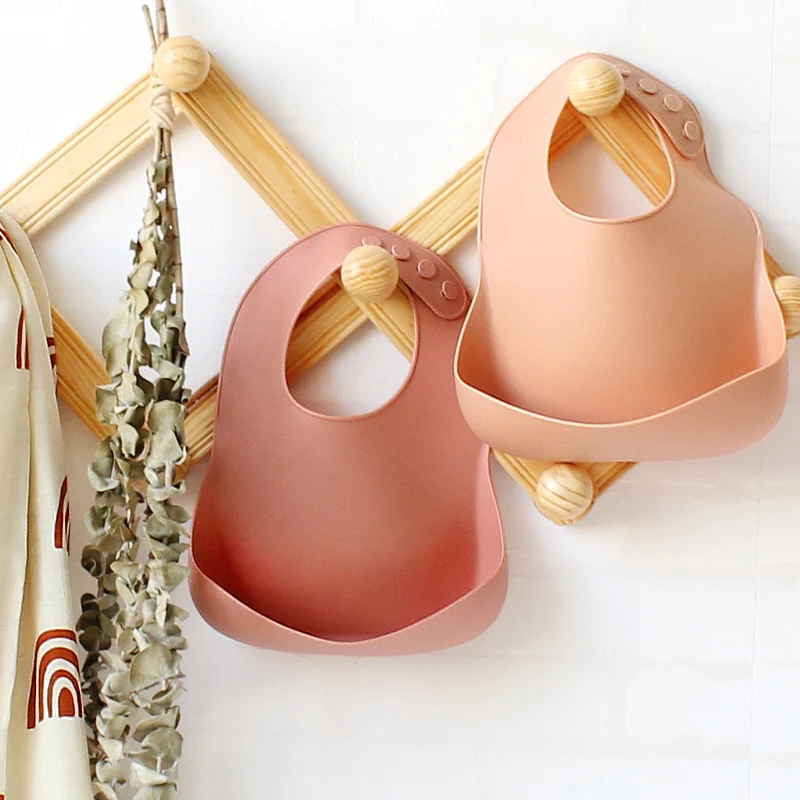 

Customized Food Grade baby product Soft Waterproof Easy Clean Silicone Bibs colorful Silicone Baby Bib