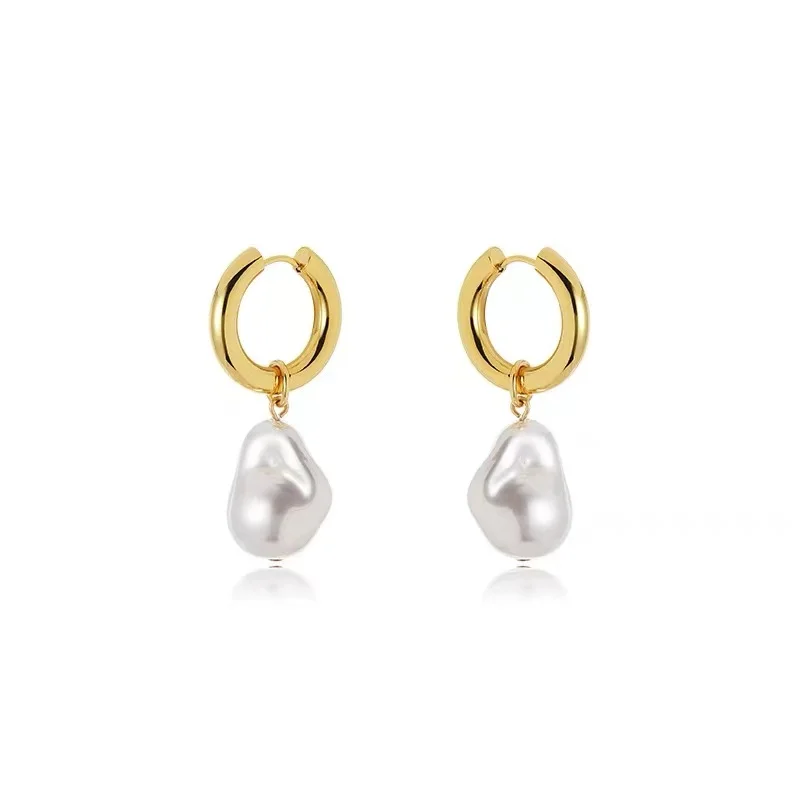 

2022 fashion gold Stainless steel baroque freshwater pearl earrings