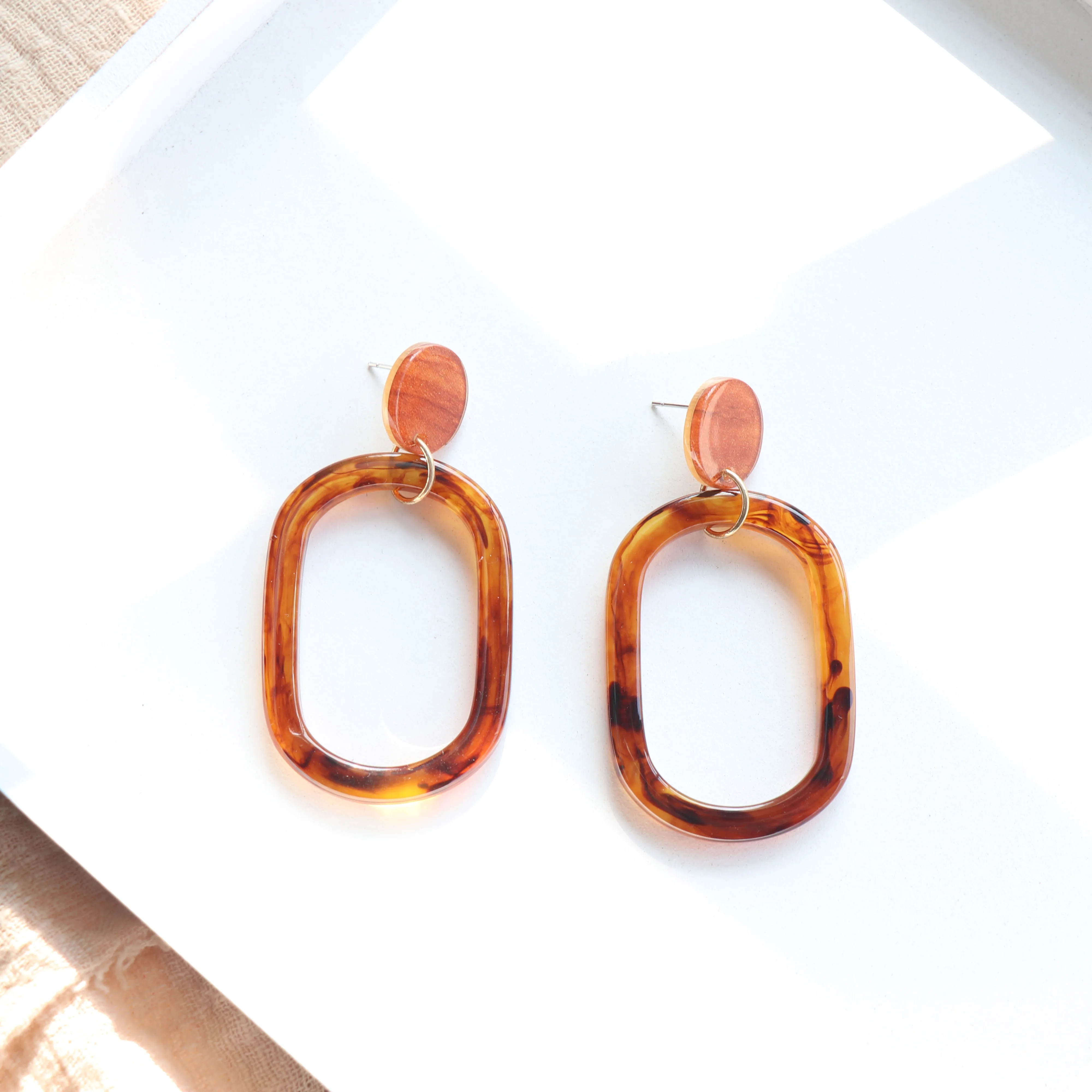 

Ethnic Vintage Geometric Oval Drop Earrings Brown Acrylic Resin Statement Earrings Fashion Jewelry, Colorful
