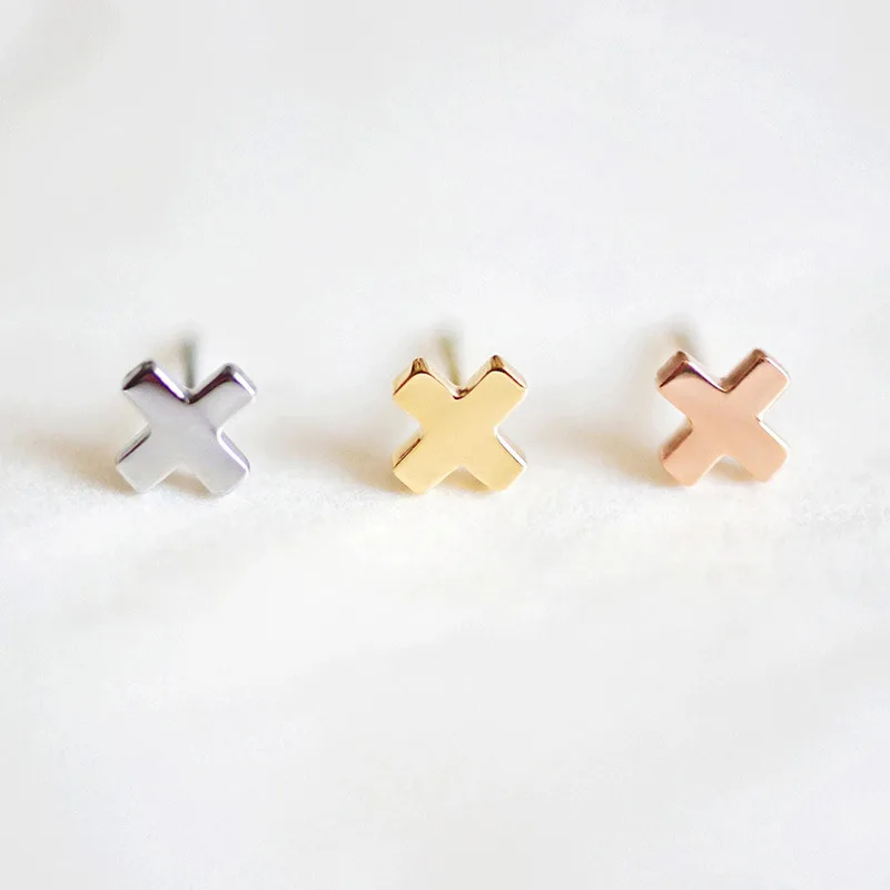 

Fashion New Simple High Quality Simple Stainless Steel Cross Stud Earrings For Ladies Summer