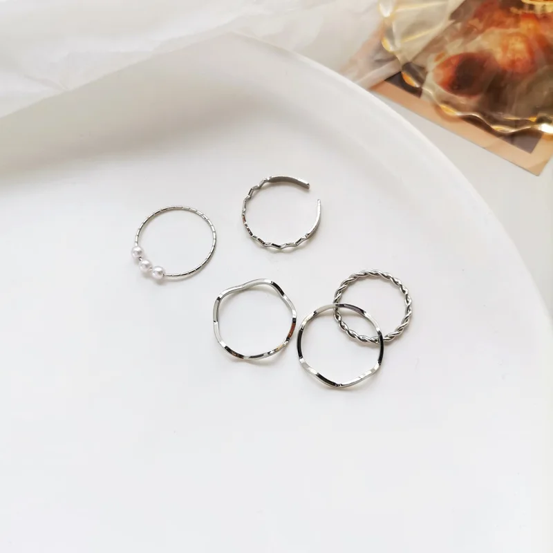 

Japan and South Korea Simple Wave Ring Set Personality Five Piece Ring Set Non adjustable Tail Ring Female