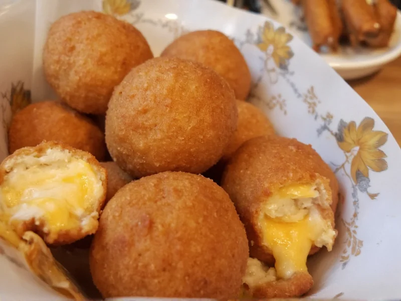 Perfect Sausage and Cheese Balls Recipe: Easy Appetizer Guide