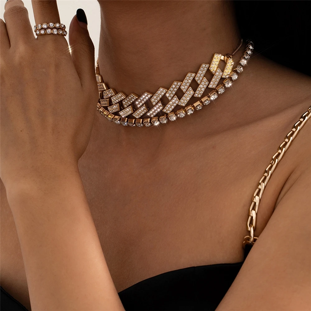 

Personalized claw chain diamond micro inlaid Necklace Set