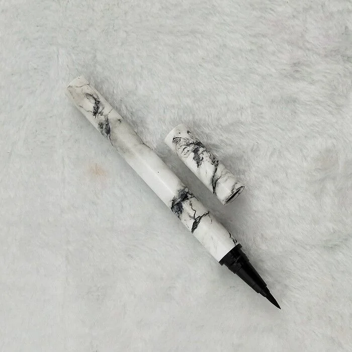 

Wholesale Black Waterproof Private Label Eyeliner Custom Logo Long Lasting Liquid Eyeliner