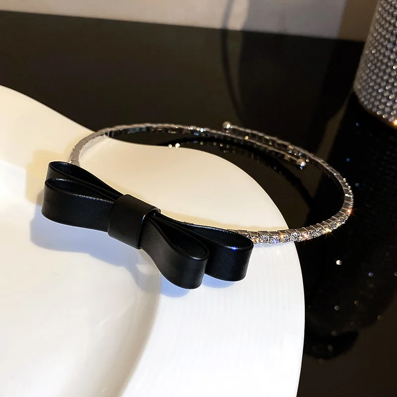 

new design crystal adjustable choker necklace bow leather