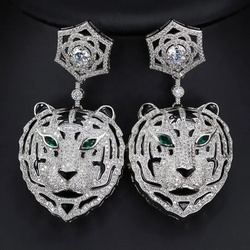 

Fashion Trend Earrings Personalized Leopard Head Delicate Crystal Earrings Retro Versatile For Women Jewelry, Picture shows