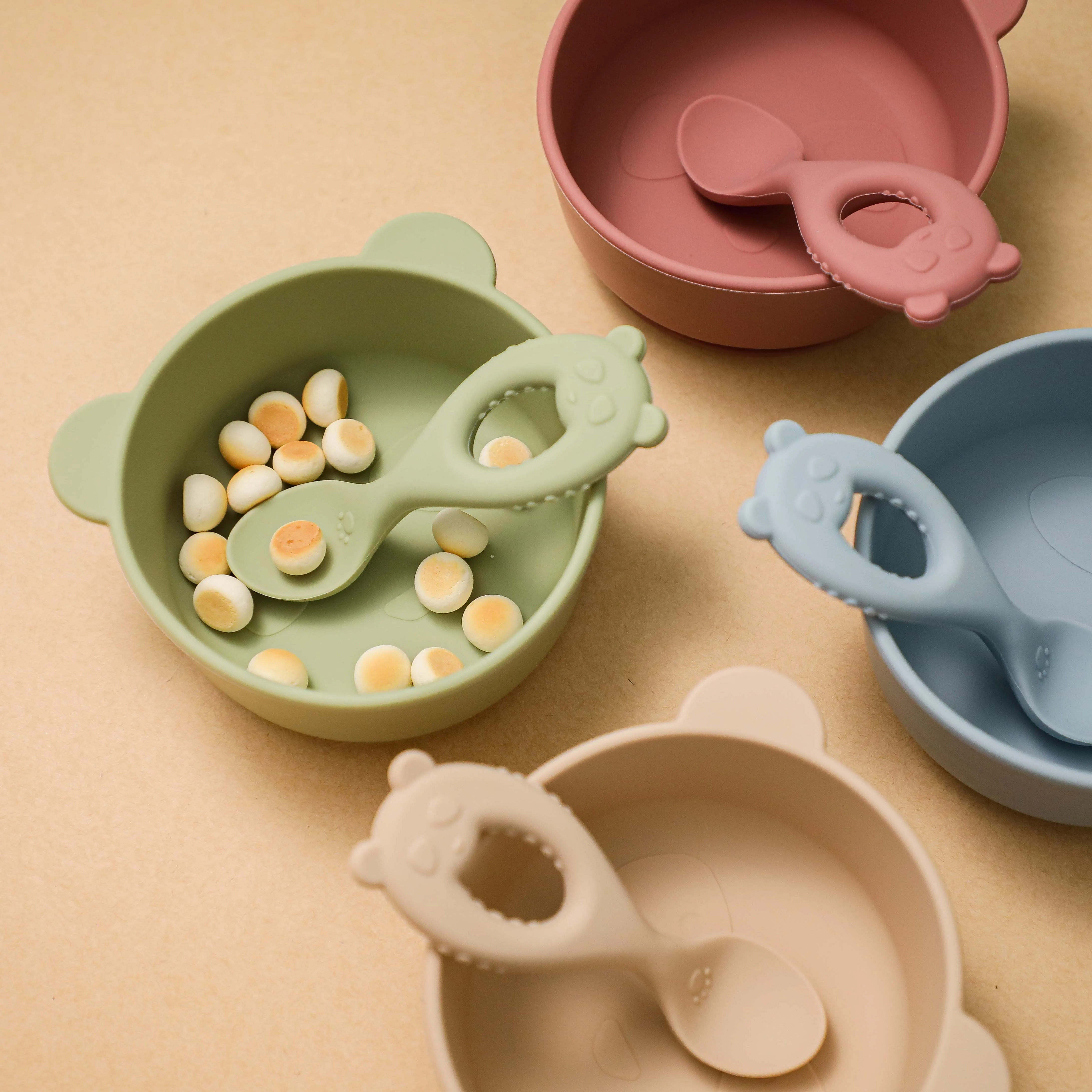 

Food grade silicone bear shaped spoon and panda shaped bowl set, 4 colors
