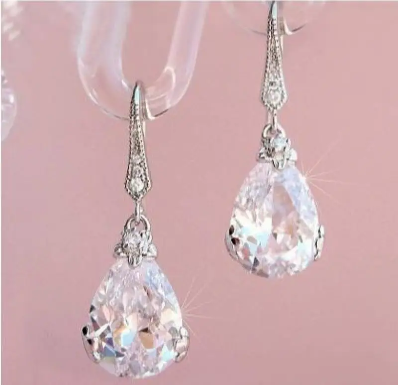 

Gorgeous Ladies Pendant Female Arc All-match Jewelry Accessories White Gemstone Drop-shaped Zircon Earrings