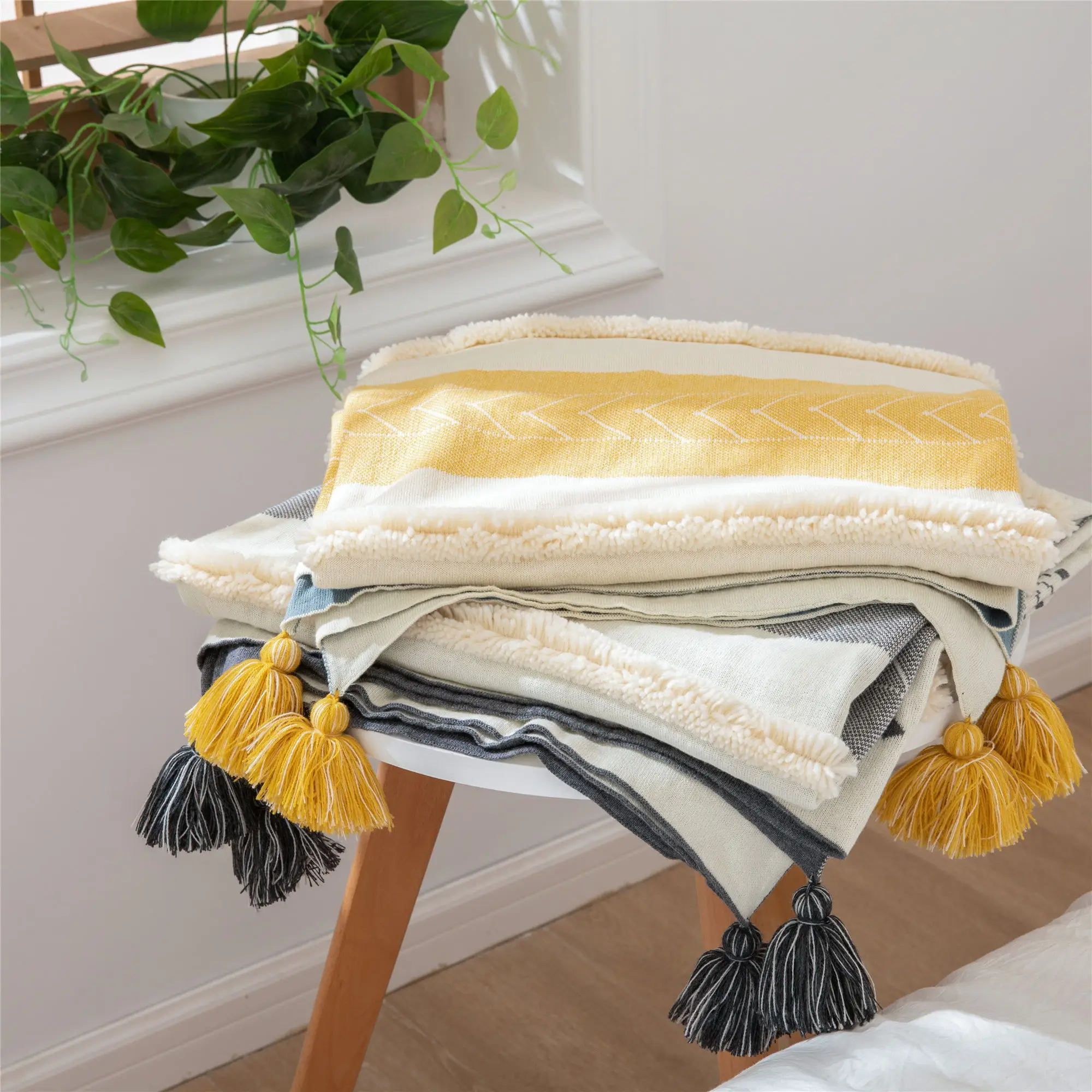 MM Soft Bohemia Plaid Tassel 100% Cotton Organic Pom Pom Fleece Knitted Throw Yellow Gray Knit Baby Weight Chunky Blanket details