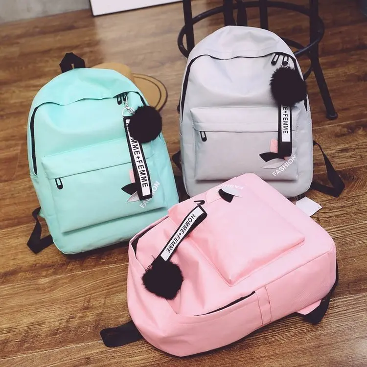 

Simple large capacity travel backpack for students