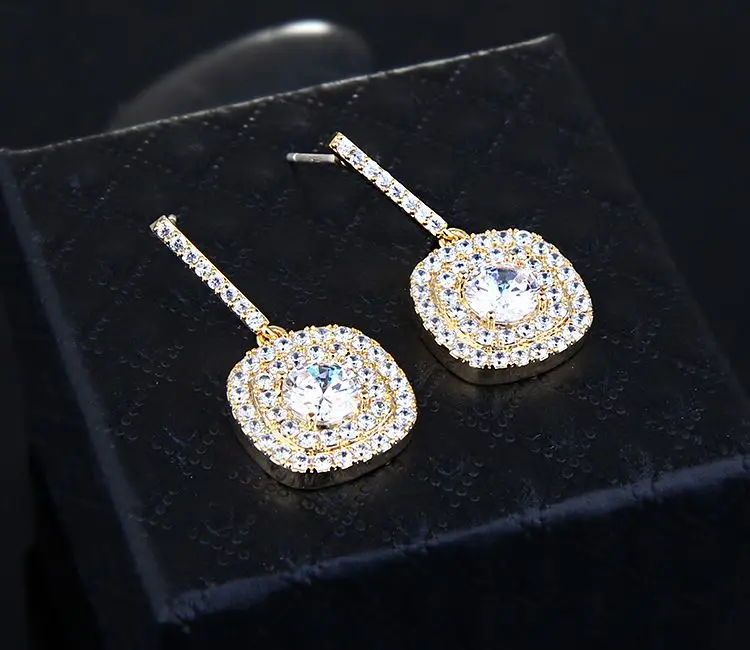 

EaringEarringCz Men Elegante Zipper Europe Outline Ice Clip Set Hoop Number Acetate Sticker Rosary Earrings, As photo