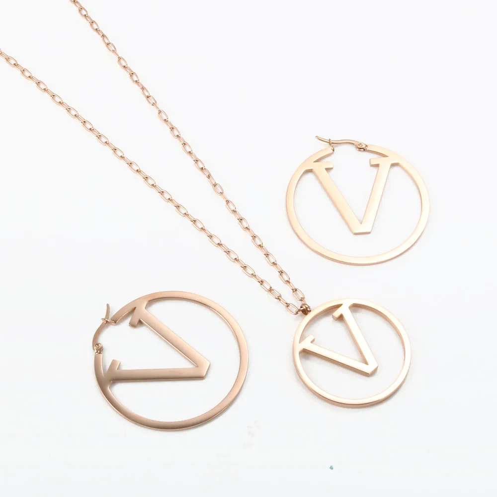 

Luxury Jewelry Set of Necklace and Earrings Rose Gold Silver V Shape Round Charm Pendant Accessories For Necklace Earring Set, Silver/gold