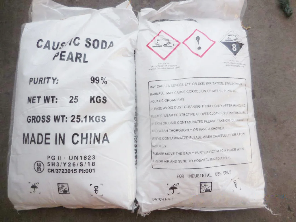 caustic soda pearls-1