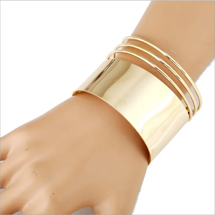 

Hot Selling Hollow Geometry Of Metal Openings Of Fashion Brands Bracelet Luxury Gold Bracelets