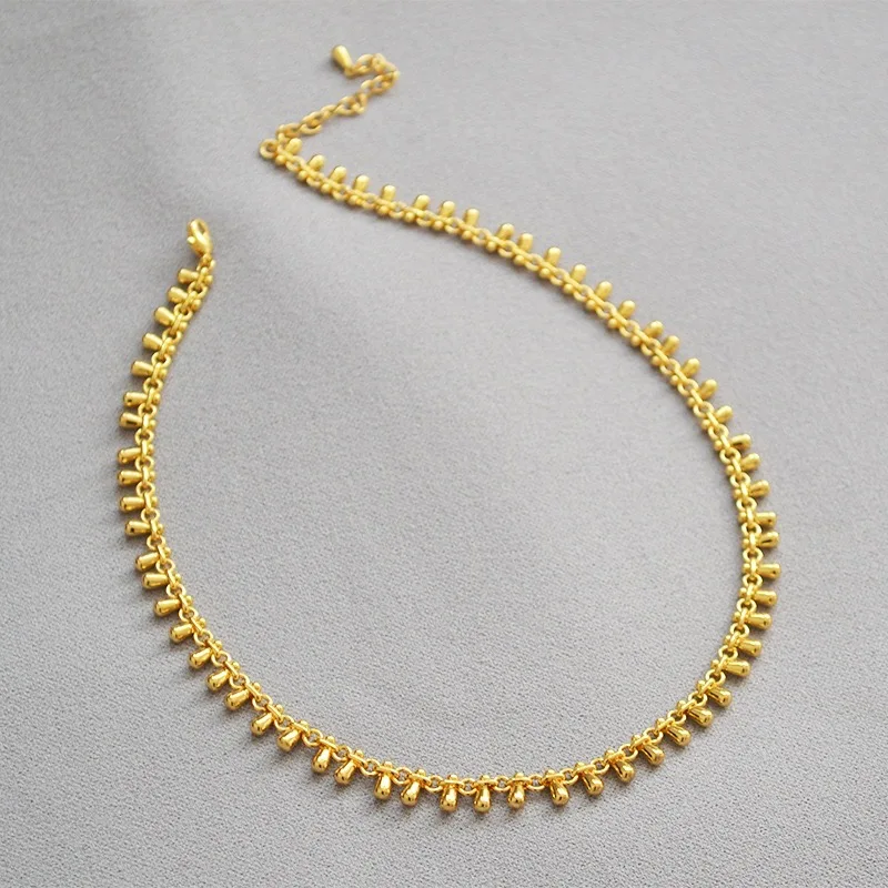 

Original design minimalistic gold plated chic elegant short necklace choker
