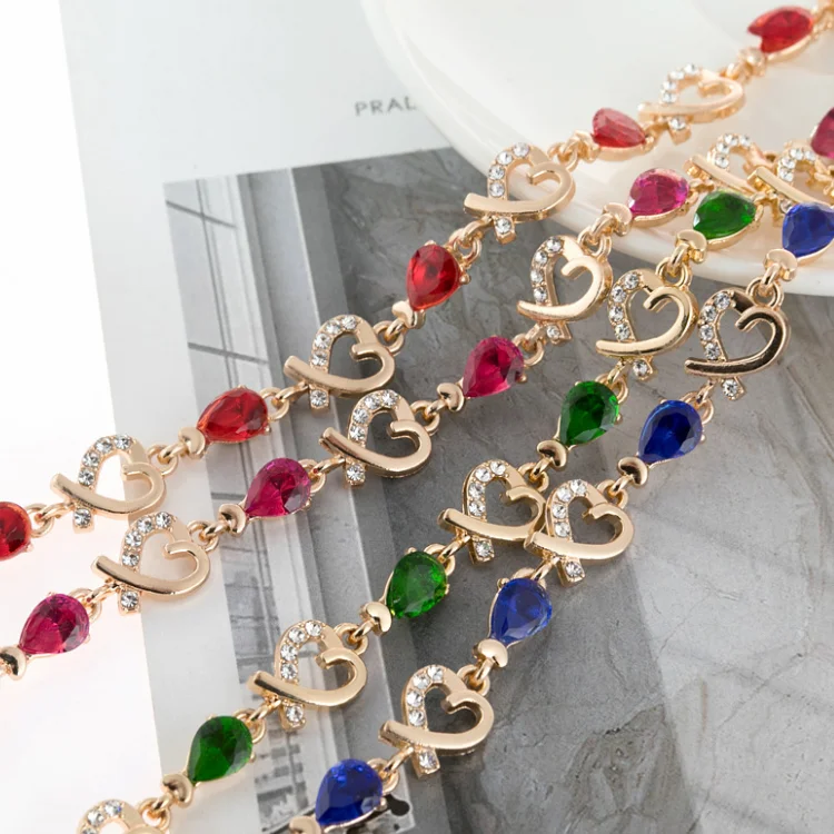

Beautiful Bracelet for Women Colorful Austrian Crystal Fashion Heart Chain Bracelet Wholesale, Red,black,green,blue