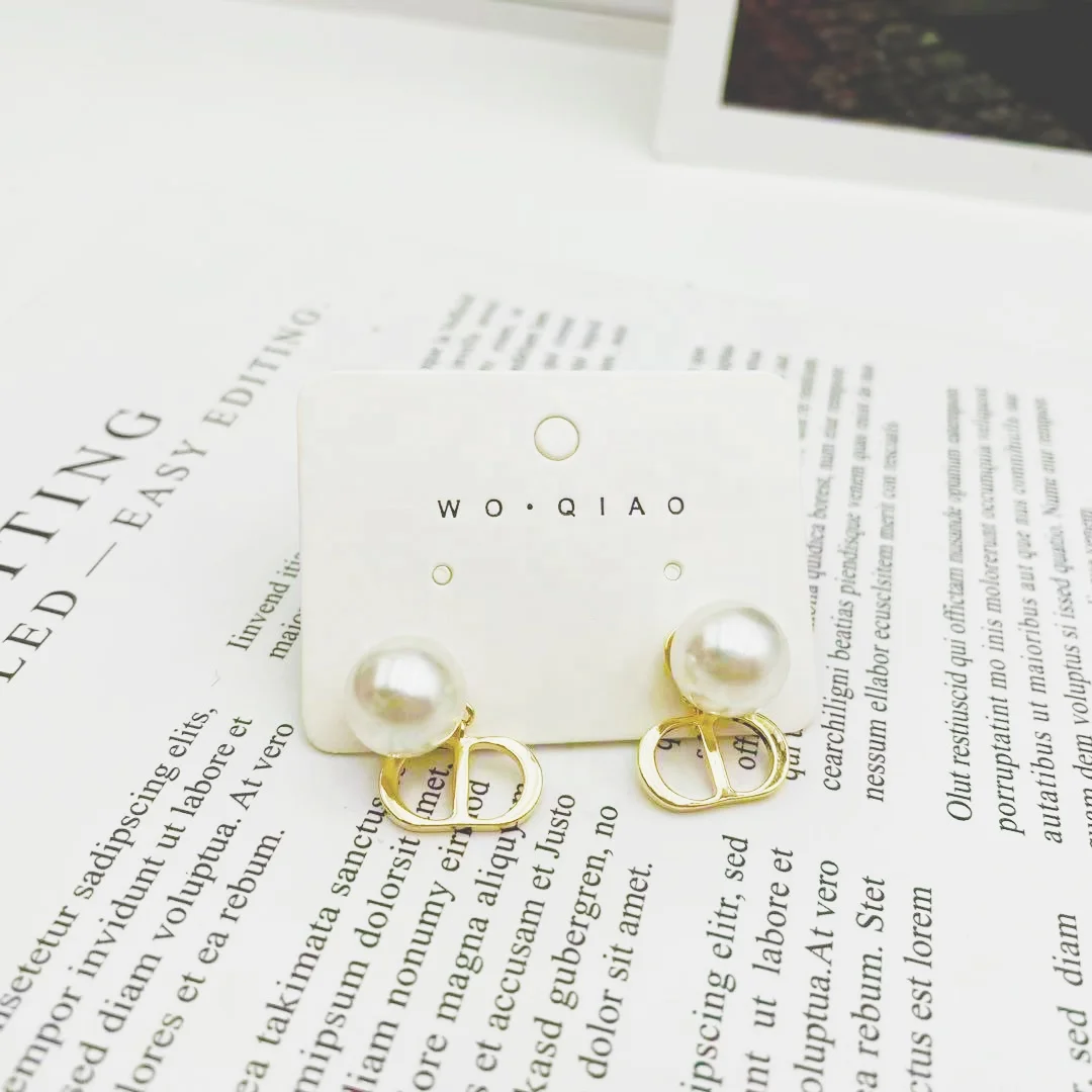 

Famous designer stud earrings vintage fashion earrings big pearl gold earrings, Picture shows