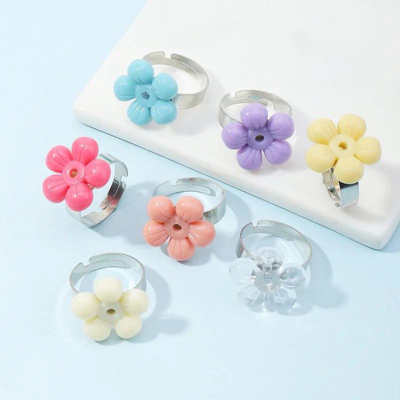 

OUYE latest fashion jewelry female small fresh lovely colorful acrylic resin flower ring opening adjustable index finger ring