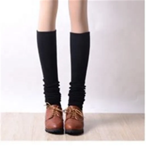 

Ladies black skin tone long tube over the knee cotton socks to keep warm and prevent shedding, Picture shows
