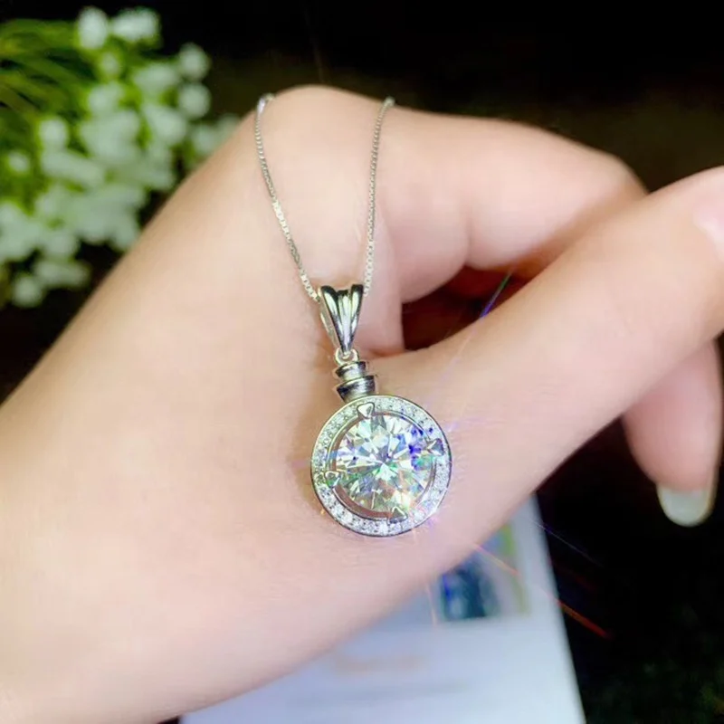 

Exquisite Round Pendant Necklace Fashion Chain Women's Wedding Engagement Fine Jewelry Best Anniversary Gifts, Picture shows