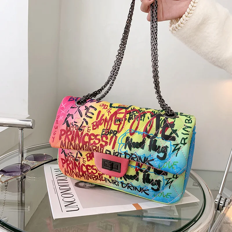 

2021 New Foreign Style Shoulder Graffiti Female Bags Chain Small Bag Women Crossbody Bags