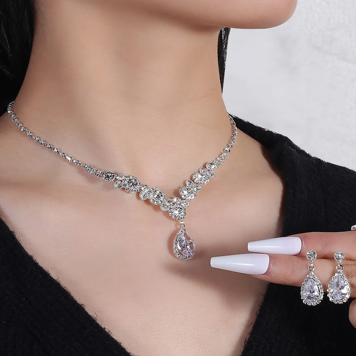 

wholesale shiny rhinestone women teardrop necklace earrings set Bridal jewelry set for Ladies