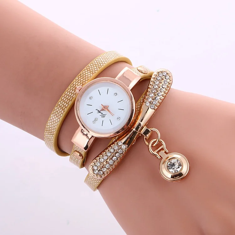 

Ladies Winding Watch Alloy Diamond Bow Bracelet Quartz Watch, As shown