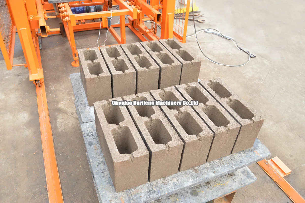 QT4-15 Automatic Concrete Block Making Machine