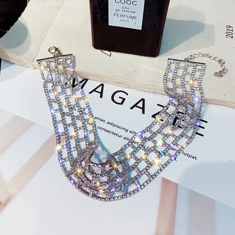 

fashion jewelry trendy hollow crystal chocker women