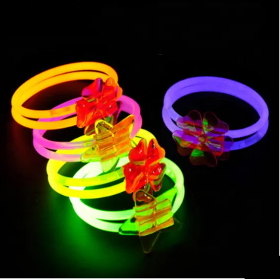 glow bracelets toxic