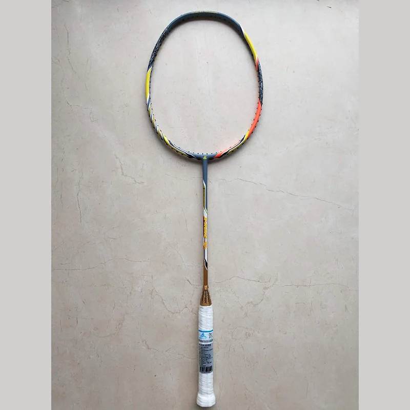 

4u badminton rackets 35 LBS tension graphite-fiber 84g badminton racket without strings, Black/yellow or customized