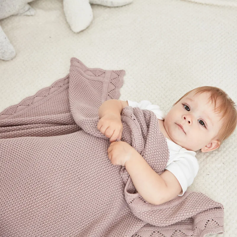 

Newest Plain Style Wool Cotton Decorative Border Woven Baby Throw Blanket