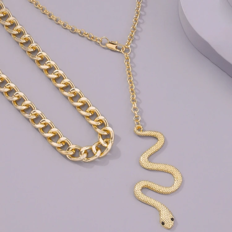 

2021 Creative Zodiac Snake Pendant Necklace Hot Style Hip-Hop Cuban Link Snake Necklace